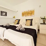 别墅 Stunning Sea View With 6 Bedrooms & Heated Pool - Renaissance