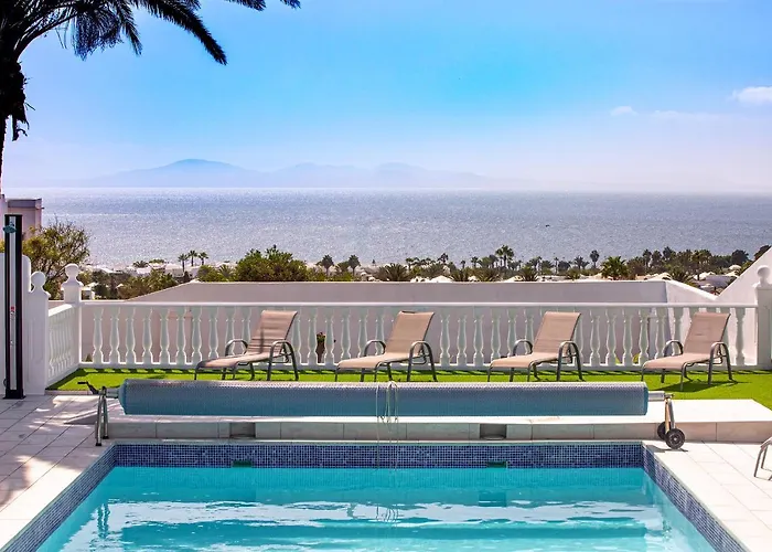 Stunning Sea View With 6 Bedrooms & Heated Pool - Renaissance * Playa Blanca (Lanzarote)