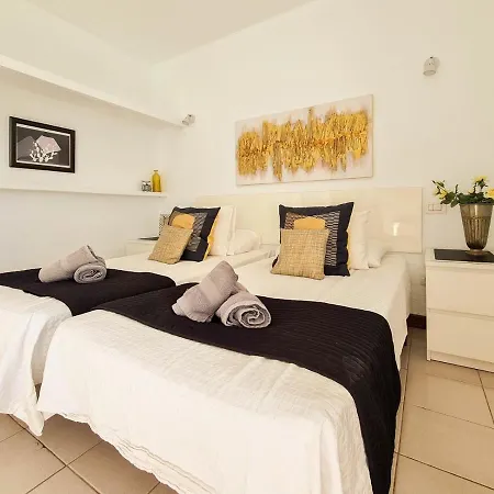 别墅 Stunning Sea View With 6 Bedrooms & Heated Pool - Renaissance