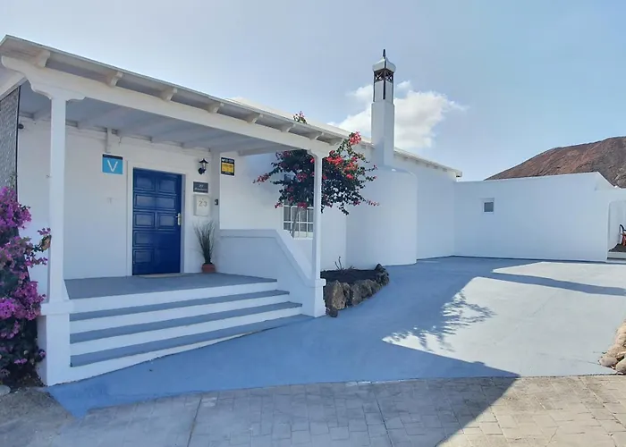 Vila Stunning Sea View With 6 Bedrooms & Heated Pool - Renaissance Playa Blanca (Lanzarote)